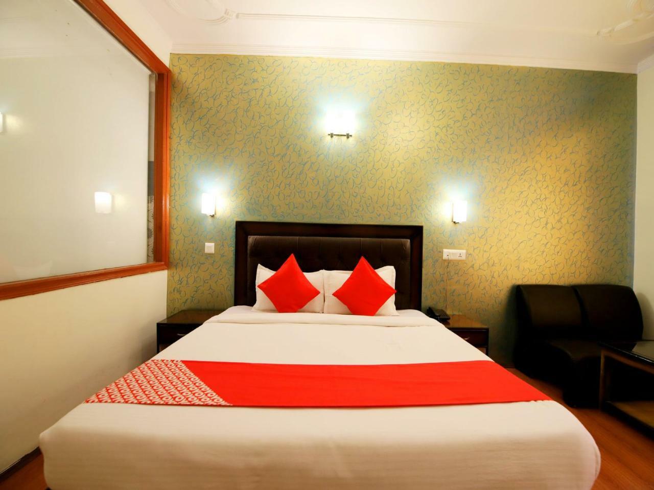 Oyo 3146 Six Season Regency Hotell Jagatsukh Eksteriør bilde